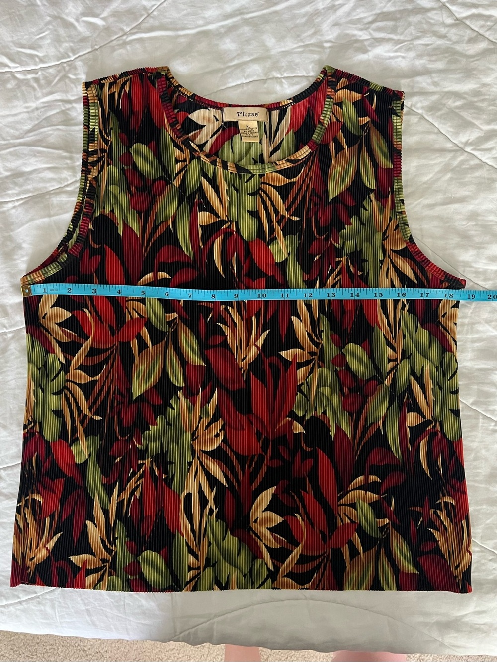 Plisse’ Sleeveless Tropical Print Top - Picture 4 of 7